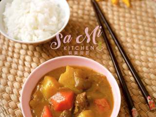19、秘制咖喱土豆牛肉,出锅装盘即可