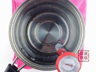 8、相片水晶棒棒糖（超详细）,这就是消泡后的糖浆