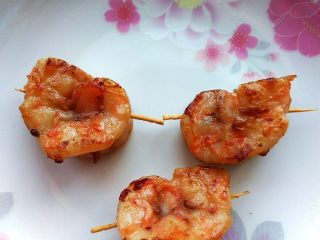 11、儿童蔬菜汤饭,取出晾凉后，抽去牙签。