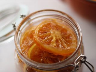 16、柠檬蜜&柠檬冰红茶,然后装瓶，瓶子提前用热水煮烫一下