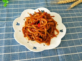 14、香辣木瓜丝,吃的时候用干净的筷子取出放盘子就好，配粥配馒头，没菜时来一碟，下饭又开胃