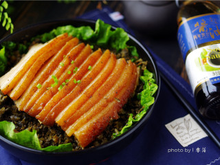 12、四川烧白,【四川烧白】做好后，倒扣进碗里，上桌即可。