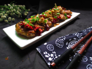 12、蒜香干煸鸡翅,大蒜有杀菌作用，所以这道菜营养健康又美味