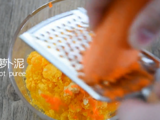 7、没有螃蟹的赛螃蟹，孙红雷最爱吃的菜！,搓入生姜末、胡萝卜泥