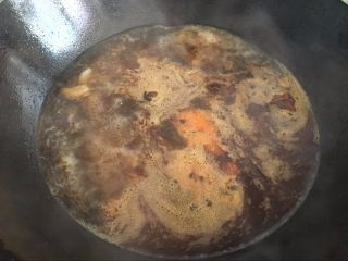 16、【红烧偏口鱼】富含蛋白质补充能量的高考餐,将水烧开