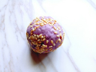 11、芝士紫薯球#附紫薯泥制作#,做好的艺术芝士球，