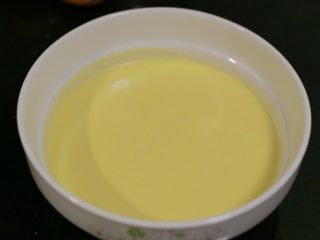 7、芒果班戟,细滑的面皮液做成了