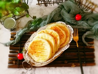 17、葱香油酥饼,出锅了