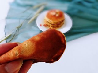 12、香蕉松饼的健康做法,看，多么柔软。