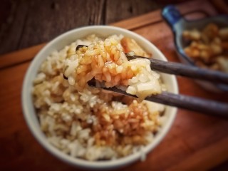 17、古早味猪油拌饭,捞匀，好好享用吧。