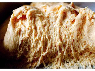 6、双薯花卷,醒发好的红薯面团组织是这样的