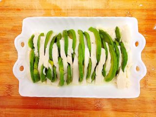 5、吃豆腐+健康饮食之好吃到飞起的牛油果拌豆腐,全部塞进去!