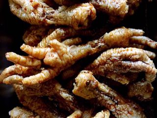 18、广式早茶豉汁蒸凤爪,腌制一小时