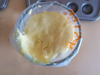 6、棒棒糖蛋糕,6.面糊装入裱花袋