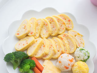 14、胡萝卜虾泥蛋卷,完成