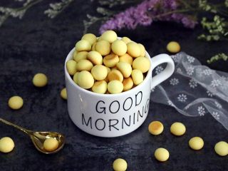 14、旺仔小馒头,特别好吃，个人觉得比外面买的更好吃。