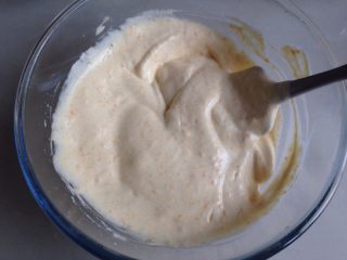 10、南瓜戚风蛋糕,拌好的蛋糕糊