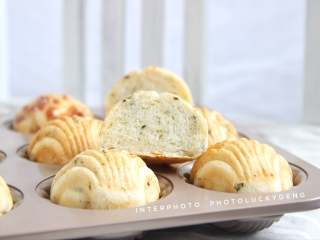 19、 海苔芝士玛德琳咸面包,成品图