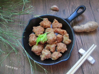 11、干炸肉丸子,新鲜美味健康干净的自制炸肉丸就做好了