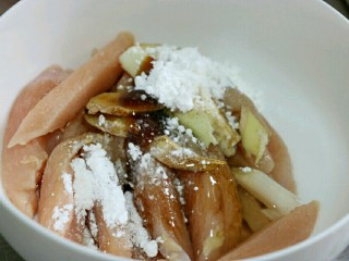 5、海苔味鸡柳(烤箱版),蛋清、玉米淀粉～