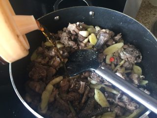 10、生炒鸡块,料酒；