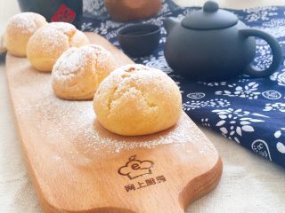 18、脆皮泡芙,配上网厨的榉木板，颜值爆表????