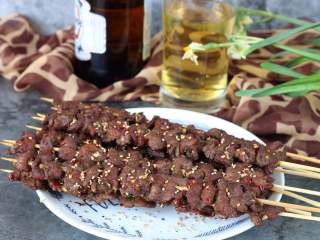 14、孜然牛肉串,某人说牛肉串搭配啤酒，日子太美好