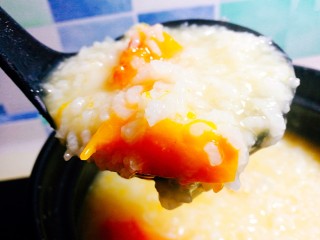 15、百合南瓜粥,香香糯糯的南瓜百合粥就做好了