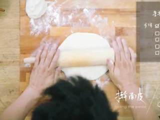 4、支竹羊腩煲&手抓饼,3.擀面皮