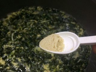 10、虾米紫菜鸡蛋汤,少许鸡粉。