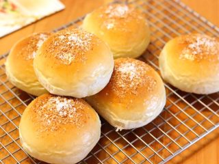 17、超软椰蓉面包,成品图。