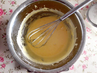 5、彩虹蛋糕,面糊搅拌至无颗粒状，就是搅拌好了，