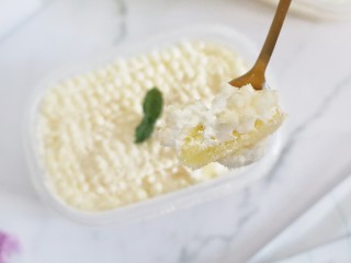 9、代餐粉也能吃出新花样，豆乳盒子,舀上一勺