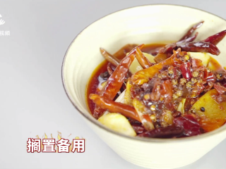 10、厨房小白的福音，电饭煲自制麻辣小龙虾,搁置备用