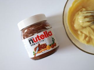 24、巴黎布列斯特泡芙,这里我用的就是这个能多益酱