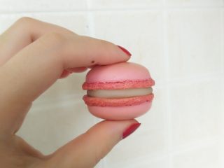 14、蜗牛马卡龙,加入白巧夹心冷藏备用