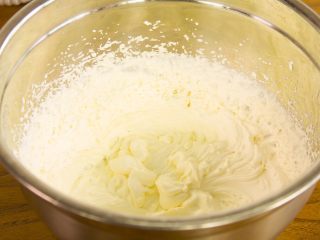 8、冰淇淋三明治, 淡奶油打发到9分发