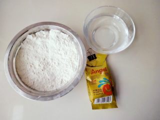 1、白吉馍(含中式汉堡做法),材料图