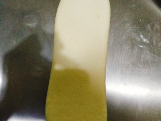 12、奶香吐司,擀成这个样子