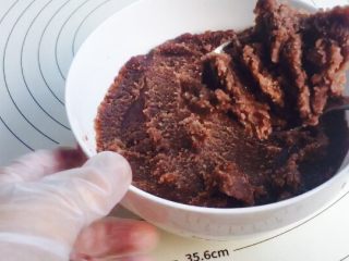 13、手工月饼豆沙馅（高油糖版）,我们来看看组织，这样的成色，看官们可还满意？