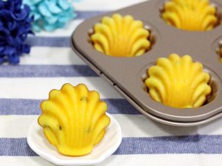 13、百香果玛德琳,味道太棒了，颜色也超正的。