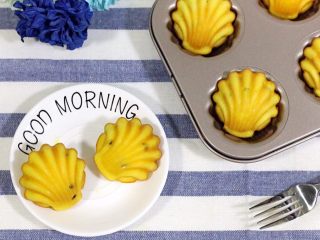 14、百香果玛德琳,当早餐或下午茶都是非常棒的选择。