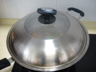 14、河蚌红烧肉,盖上转小火煮30分钟