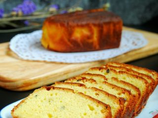 15、百香果磅蛋糕,成品。