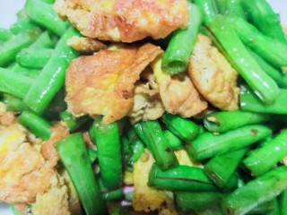 18、豇豆炒鸡蛋,出锅