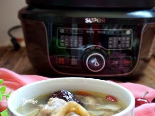 22、【洋参枣杞鸡汤】补气养神的高考餐,成品图