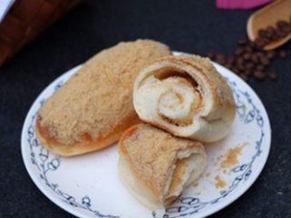 14、肉松面包,营养早餐不错选择