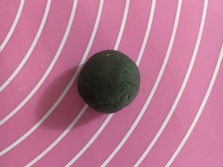 9、米妮米奇馒头,小面团滚圆