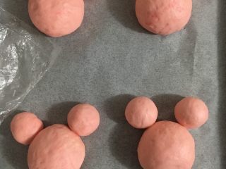 12、米妮米奇馒头,粉色面团一样做法