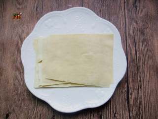 15、高蛋白减肥便当,豆皮捞出切块大片